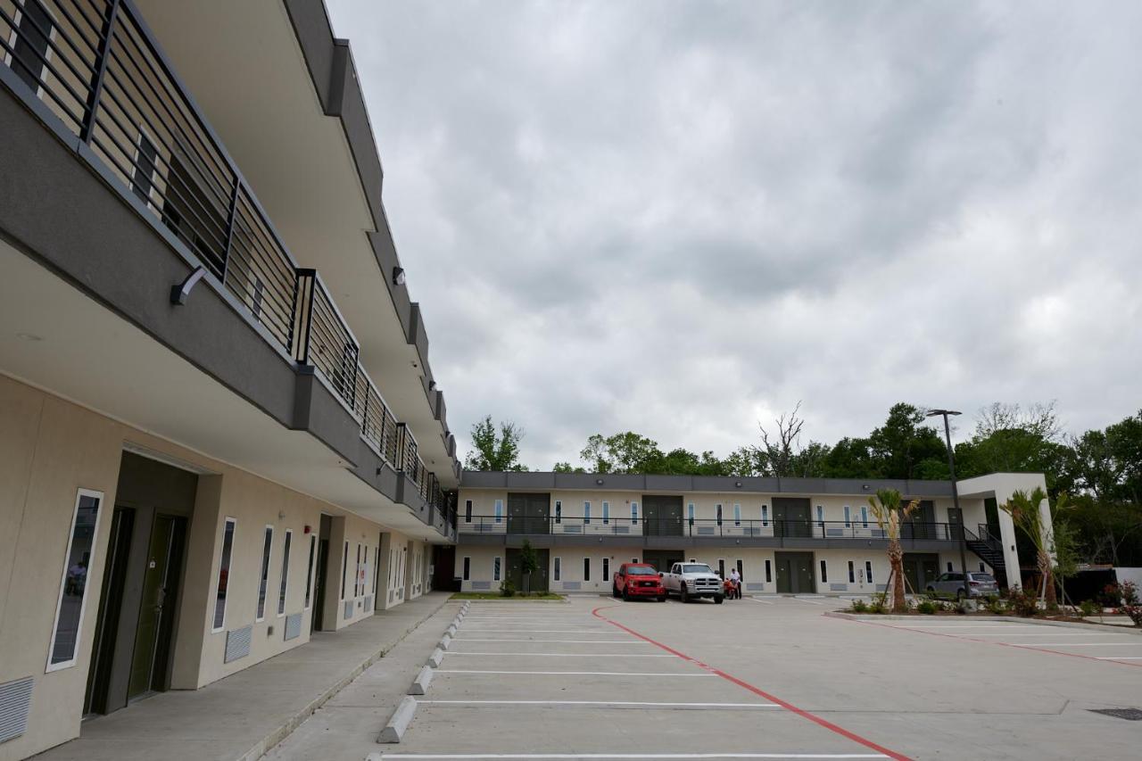 Crystal Inn Baytown Exterior photo